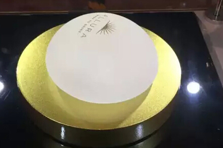 在上海做假体隆胸手术大概需要多少钱