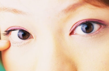 双眼皮恢复快慢和什么因素有关